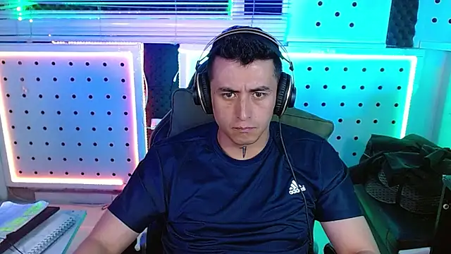 Godofcumxxx Adlı Modelin Canlı XXX Sohbeti