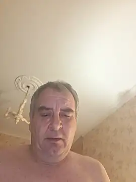 cairdy1888's Live XXX Chat