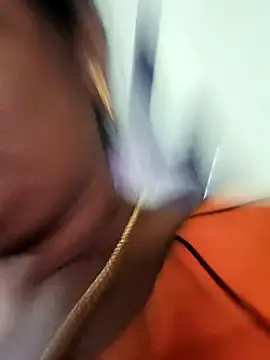 yamini1431 Show in webcam