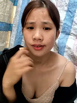 mit0-77's Live XXX Chat