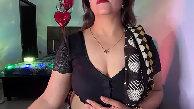 Kajal_G – Naživo XXX chat