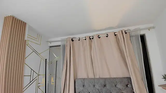 JulessCornettのライブXXXチャット