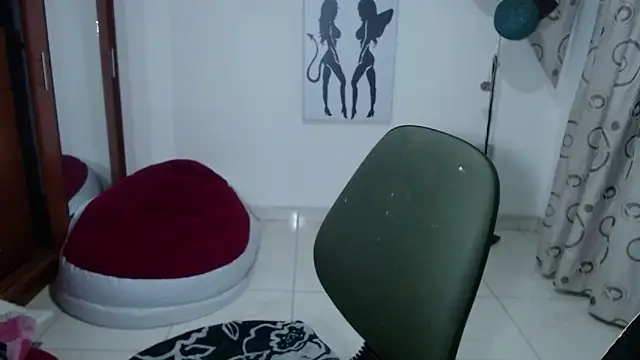 Chat XXX ao vivo de vivian-milf