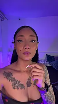 Chat +18 de maya1_ ao vivo