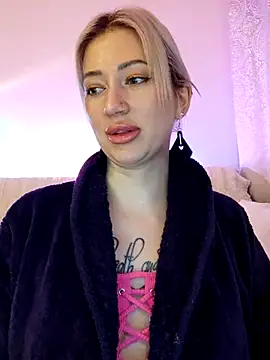 Gina-Lumara Adlı Modelin Web Kamerası Şovu