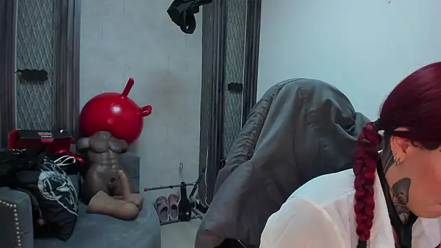 selene_red_'s Live XXX Chat