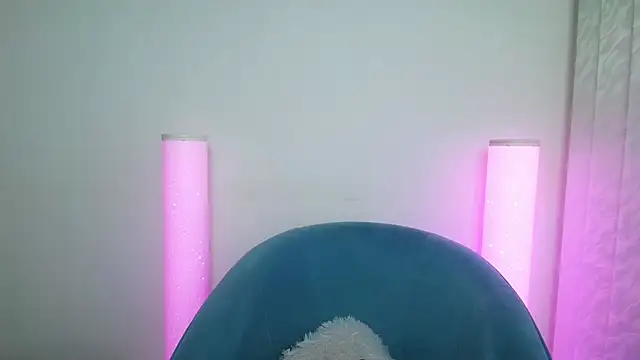 AlanaMilani_のウェブカメラショー