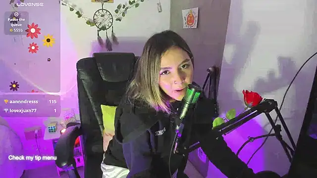 Živý XXX chat LoolitaBeauty_