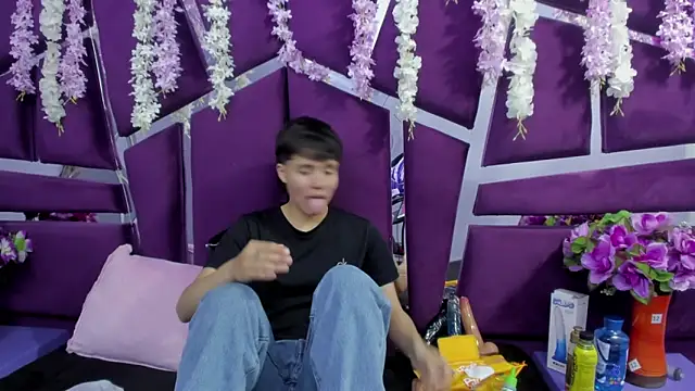 Bruno_Cruzz Chat XXX live