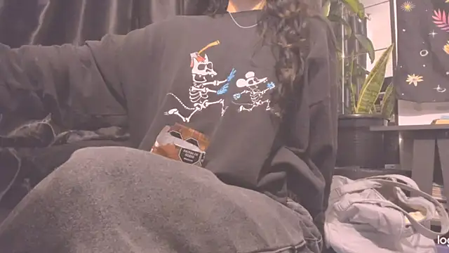 incognimeow: απευθείας συνομιλία ΧΧΧ