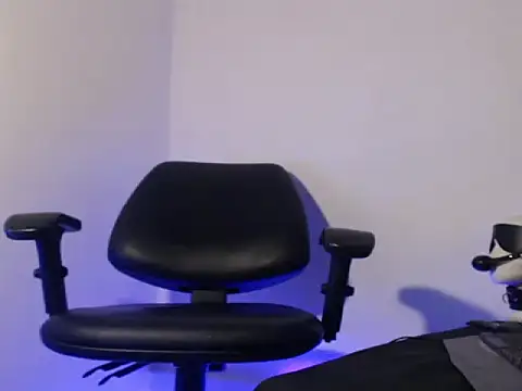 CherryH0ttie 即時 XXX 聊天