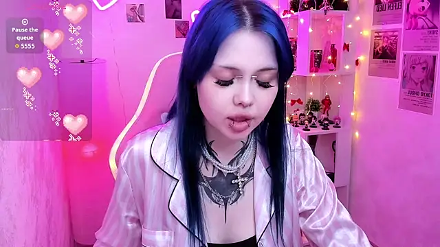 Morana_Batt élő XXX-chatje