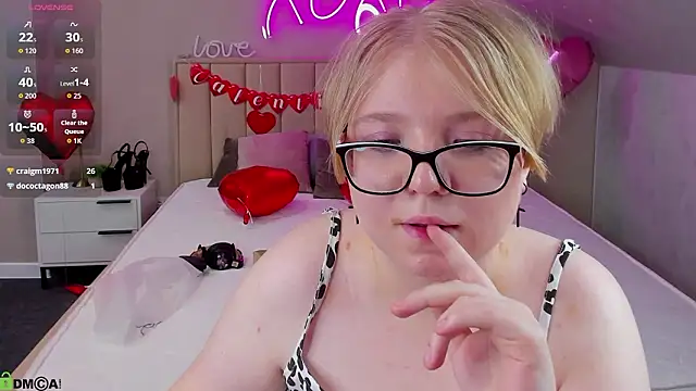 Chatroom XXX en direct de Lauraaa_Smith