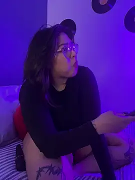 Онлайн чат XXX miacanela_xo