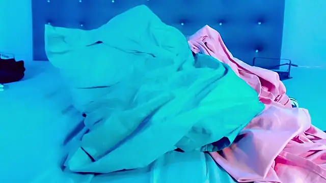 malahya_'s Live XXX Chat