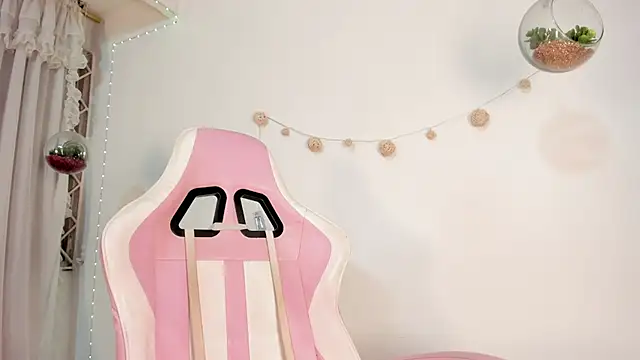 violet_77711: онлайн-секс-чат