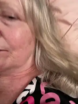 Kaitlyn_Winters Pertunjukan Webcam