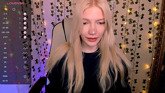 AnyaTaylor_  élő XXX-chatje