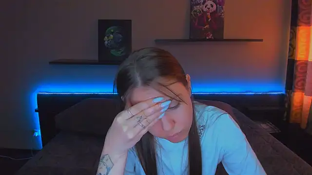 AlexaBarkley Adlı Modelin Canlı XXX Sohbeti