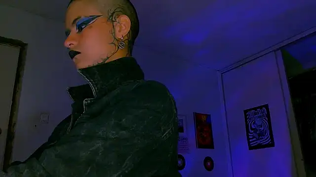 Czat XXX na żywo – alex_one888