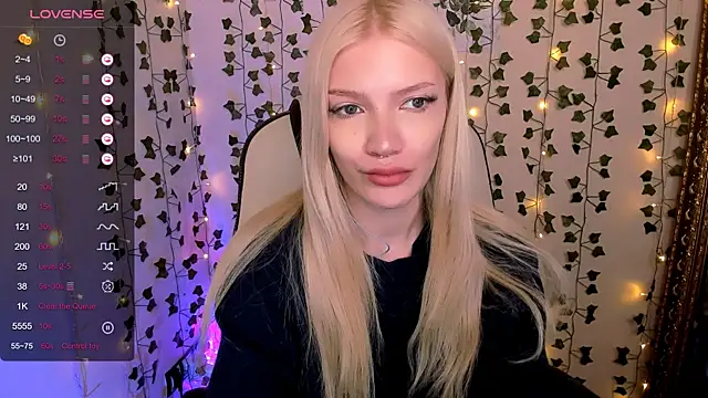 AnyaTaylor_: απευθείας συνομιλία ΧΧΧ