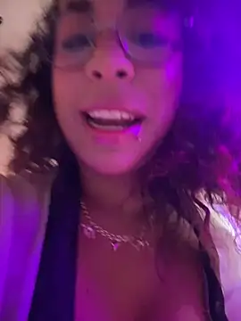 XXX chat uživo modela Woo_isDaphne