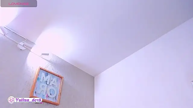 Luxury_Woman élő XXX-chatje