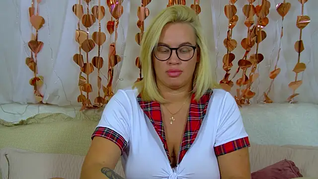 แชท XXX สดของ MariaNeumann