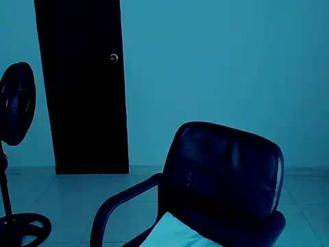 Sofia_Grey2: онлайн-секс-чат