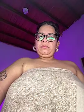 Solaangel_ – Naživo XXX chat