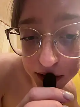 Pokazy przed kamerką – EveLunny