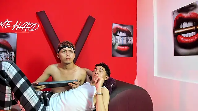 Chat XXX Live AVENGER_BOYS2026