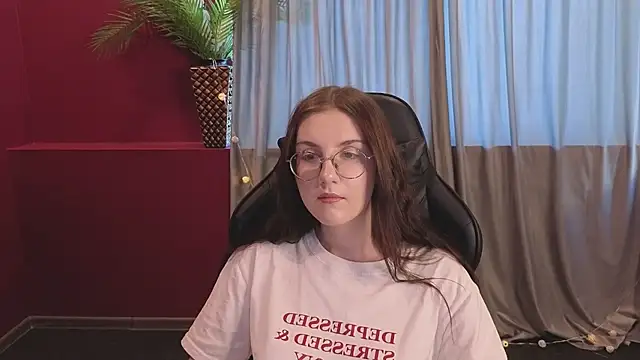 VixenLightn Live XXX chat