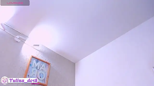 Luxury_Woman Adlı Modelin Canlı XXX Sohbeti