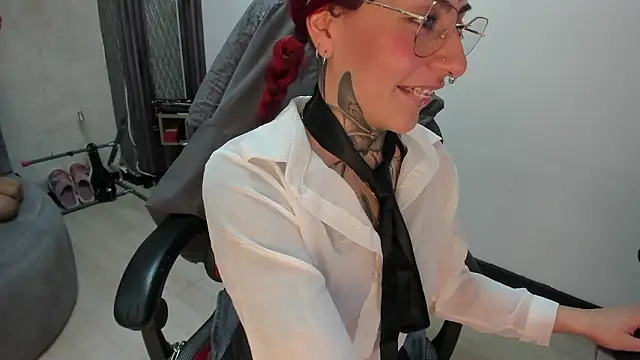 selene_red_ Live XXX Chat