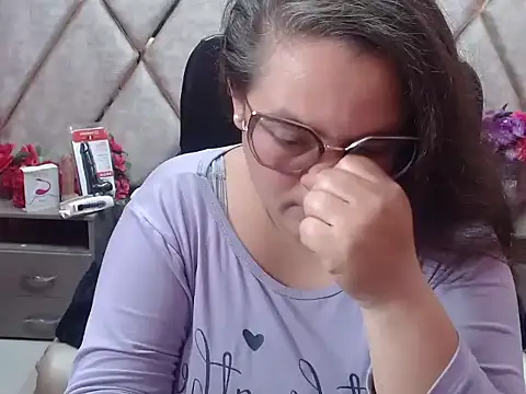 Chat XXX en directo de Sarah_Boobs_