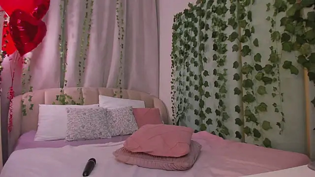 XXX chat uživo modela Love_is_Lola