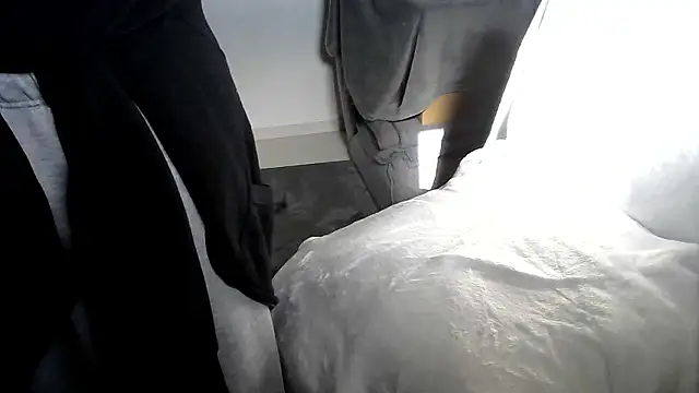 leopiii-iiJPn Live XXX chat