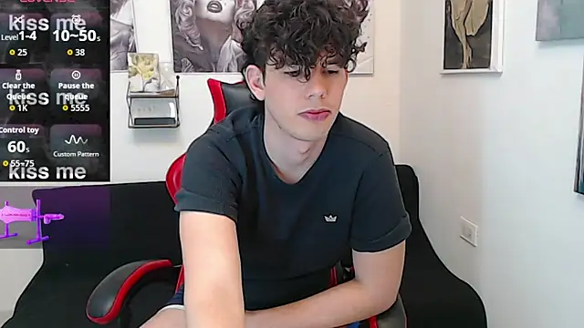 Angelo-cianuro- 라이브 XXX 채팅