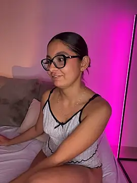 Nicollewest1 Adlı Modelin Web Kamerası Şovu