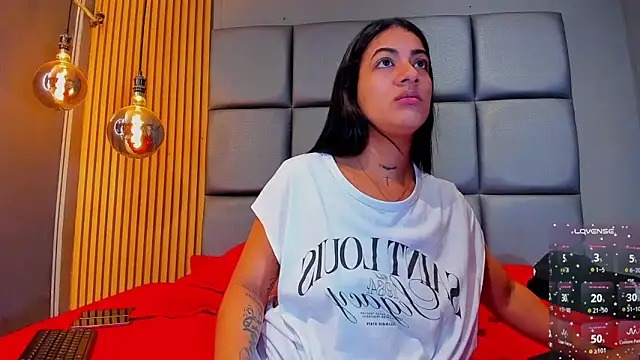 Show modela ZOE_GIANLUCA na web-kameri