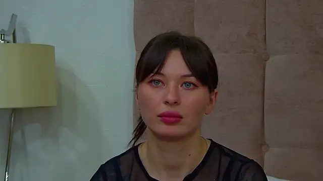 AlexandraBloom's Live XXX Chat