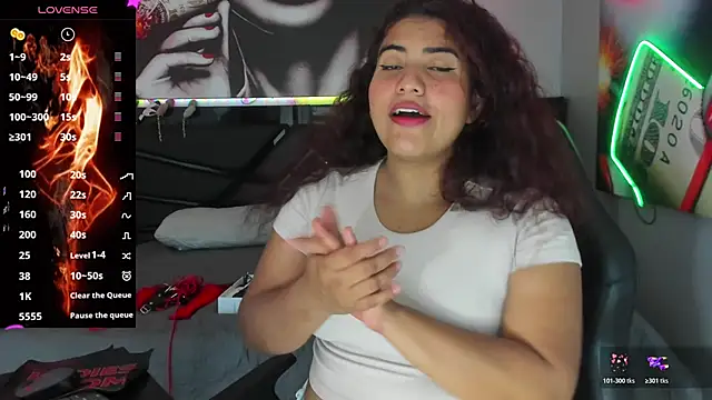 Sara_Bdsm_: απευθείας συνομιλία ΧΧΧ