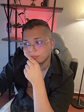 LiamColby_ Chat XXX in diretta