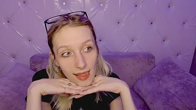 Akiro_Kim7n Live XXX chat