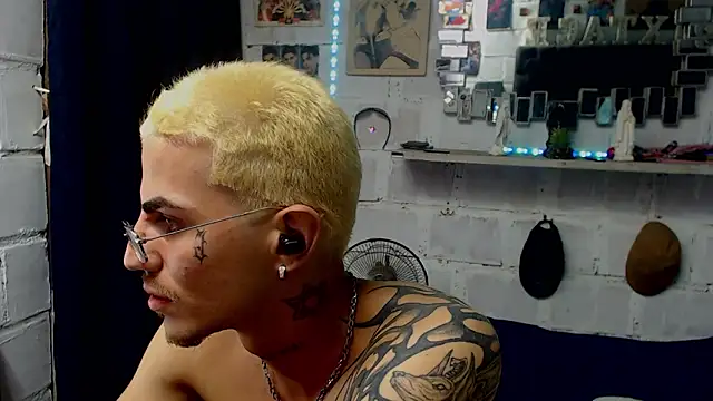 Show de paul-mendezx na webcam