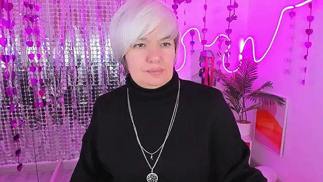 CarmenSoft Adlı Modelin Canlı XXX Sohbeti