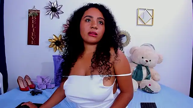 Chat XXX ao vivo de paolitakens