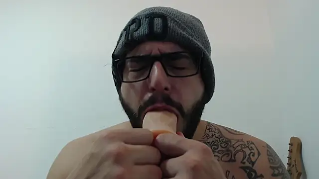 thomas_gun Chat XXX live