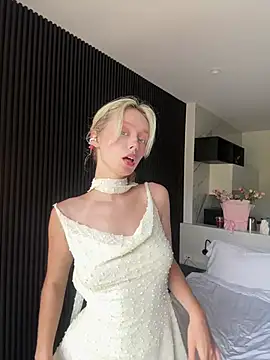 SunnyShiney Chat XXX live